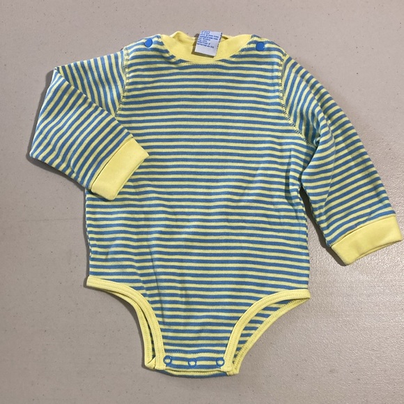 Authentic Baby, 3 Piece Set, 9 months, Jacket, pants and long sleeve Onesie - Picture 6 of 11